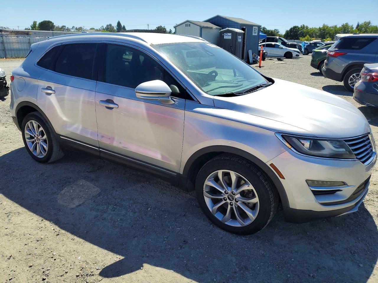 5LMCJ1A93FUJ48134 · 2015 LINCOLN MKC · 4/13