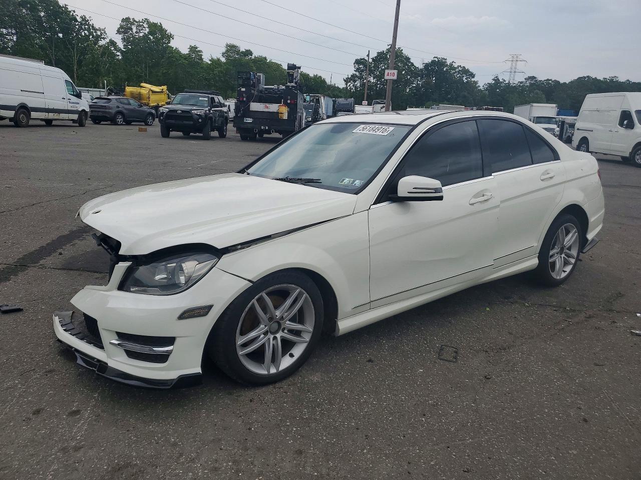 WDDGF8BB1CA702522 · 2012 MERCEDES-BENZ C