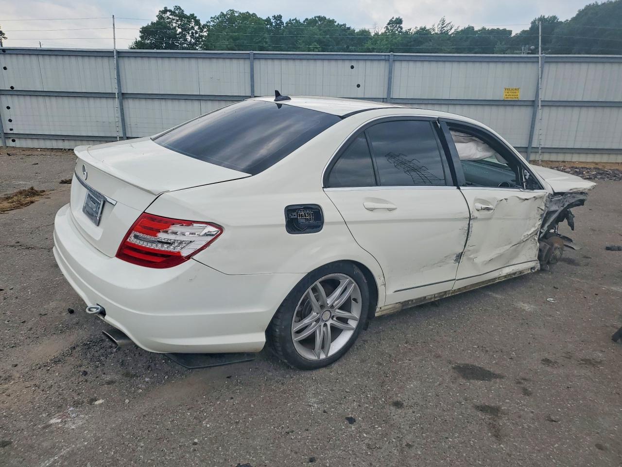 WDDGF8BB1CA702522 · 2012 MERCEDES-BENZ C · 3/13