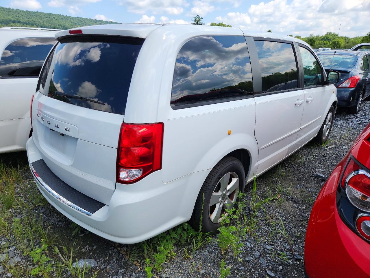 2C4RDGBG6ER432992 · 2014 DODGE CARAVAN · 3/13