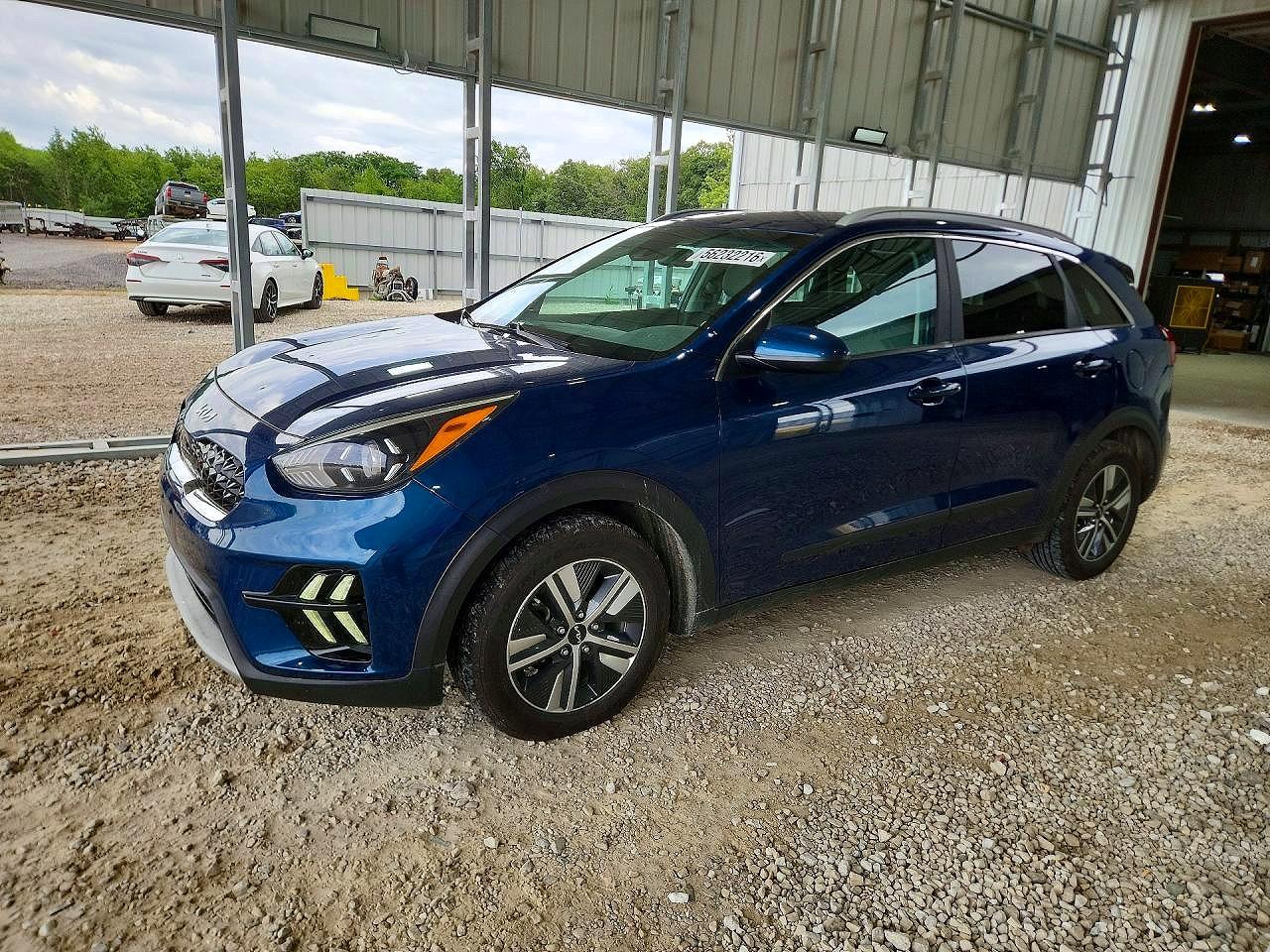 KNDCB3LC2N5533475 · 2022 KIA NIRO