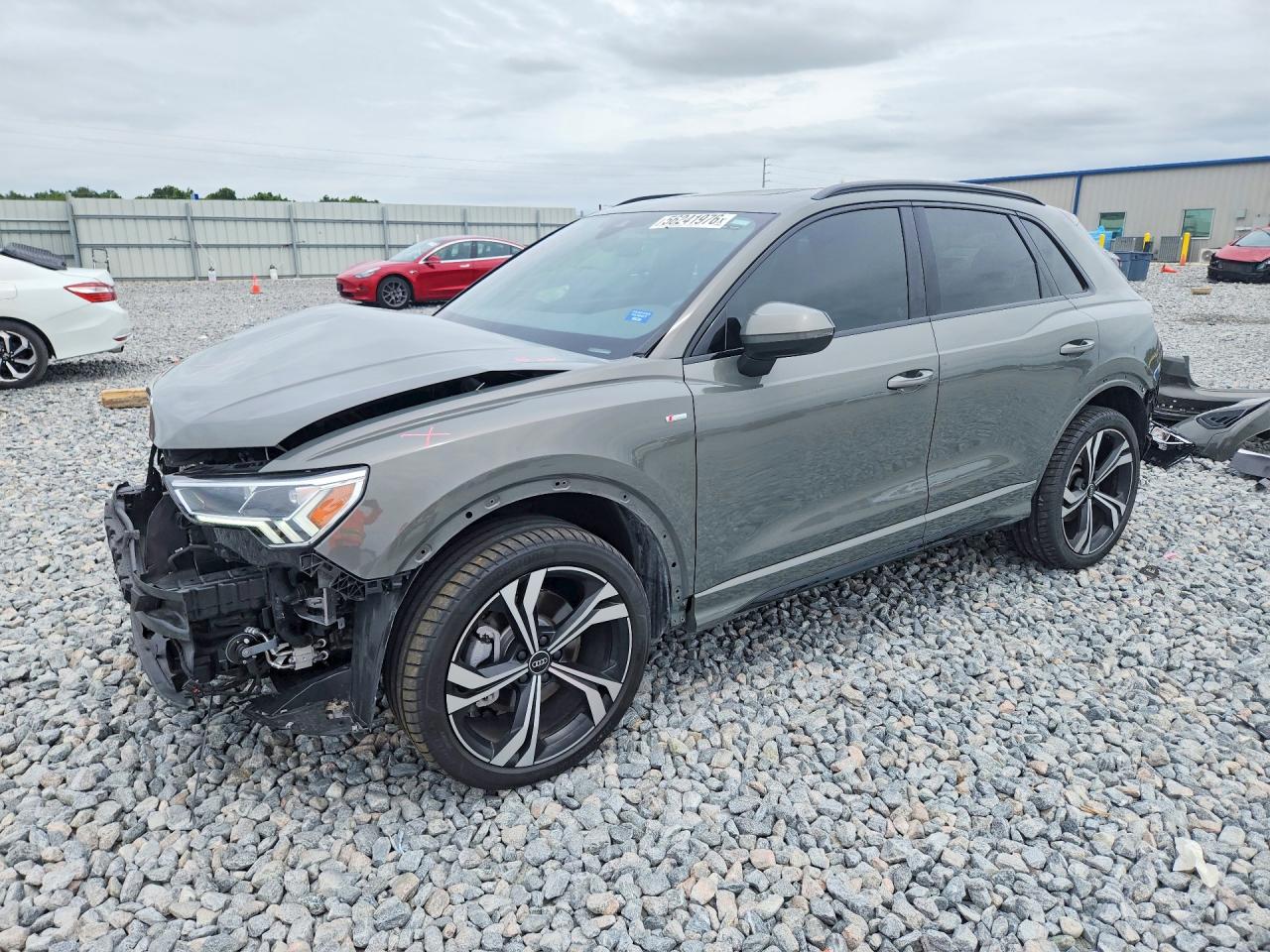 WA1EECF33R1138787 · 2024 AUDI Q3