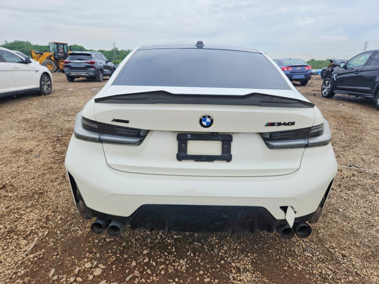 3MW49FF04R8D95110 · 2024 BMW M340XI · 6/12