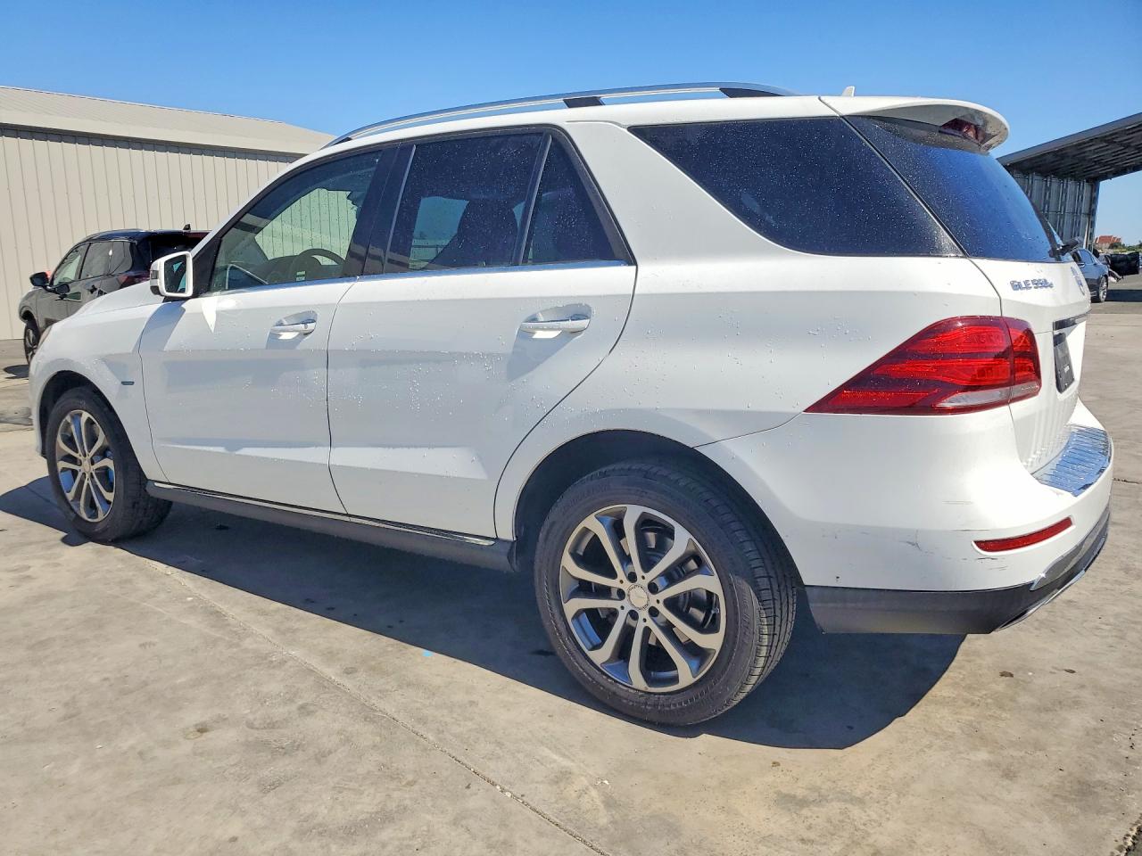 4JGDA6DB8HA814055 · 2017 MERCEDES-BENZ GLE · 2/13