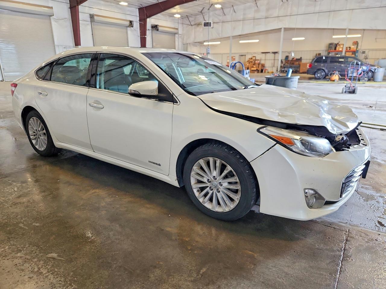 4T1BD1EB9FU044783 · 2015 TOYOTA AVALON HYBRID · 4/12
