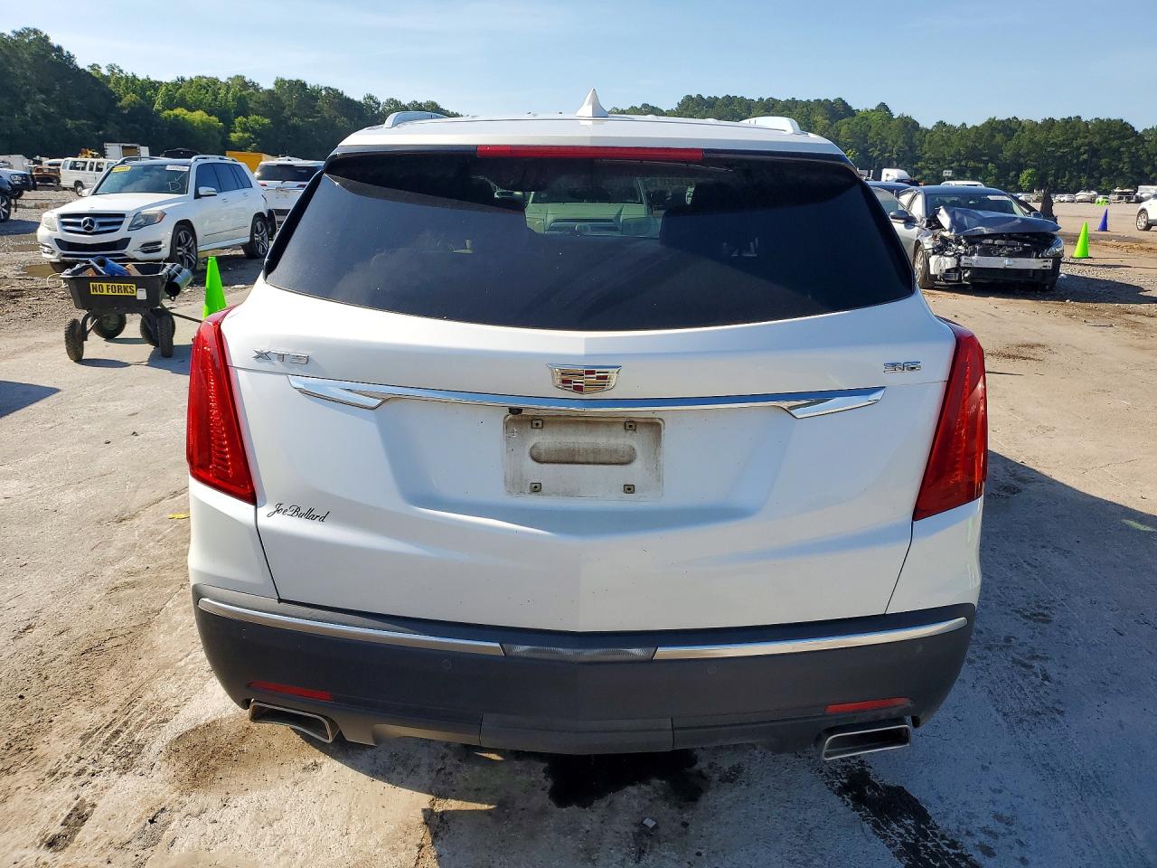 1GYKNBRS0HZ186165 · 2017 CADILLAC XT5 · 6/13