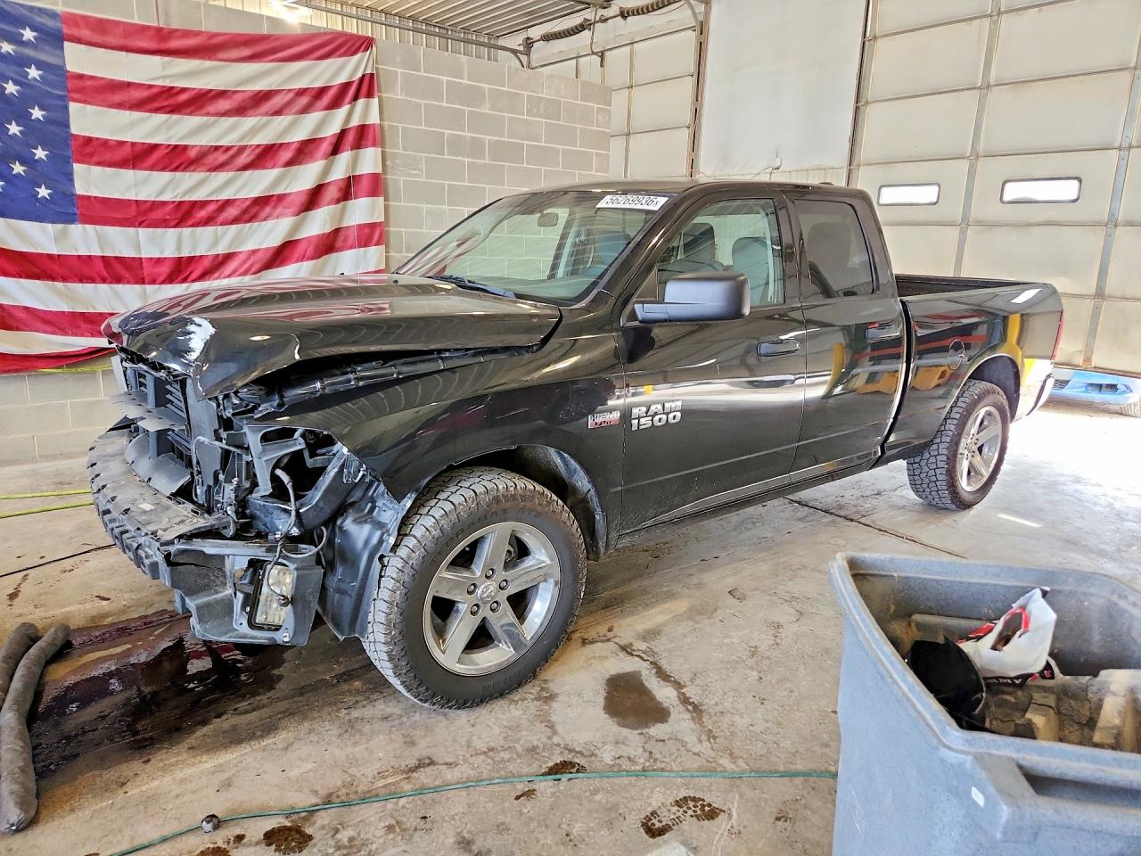 1C6RR7FTXJS218094 · 2018 RAM 1500
