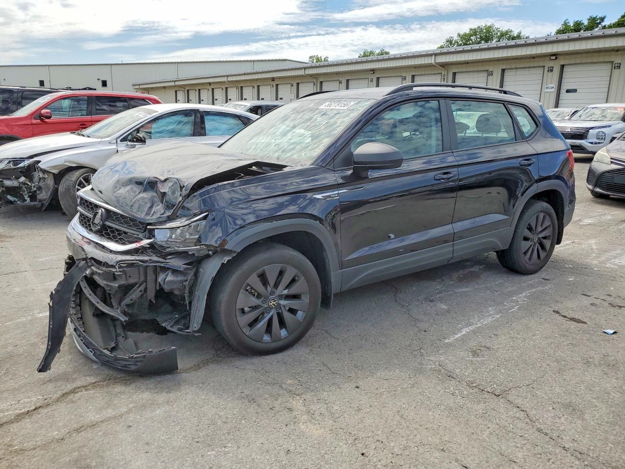 3VV5X7B24RM076065 · 2024 VOLKSWAGEN TAOS