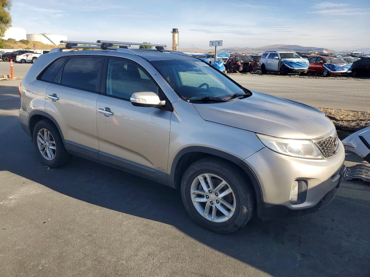 5XYKTCA64FG560255 · 2015 KIA SORENTO · 4/12