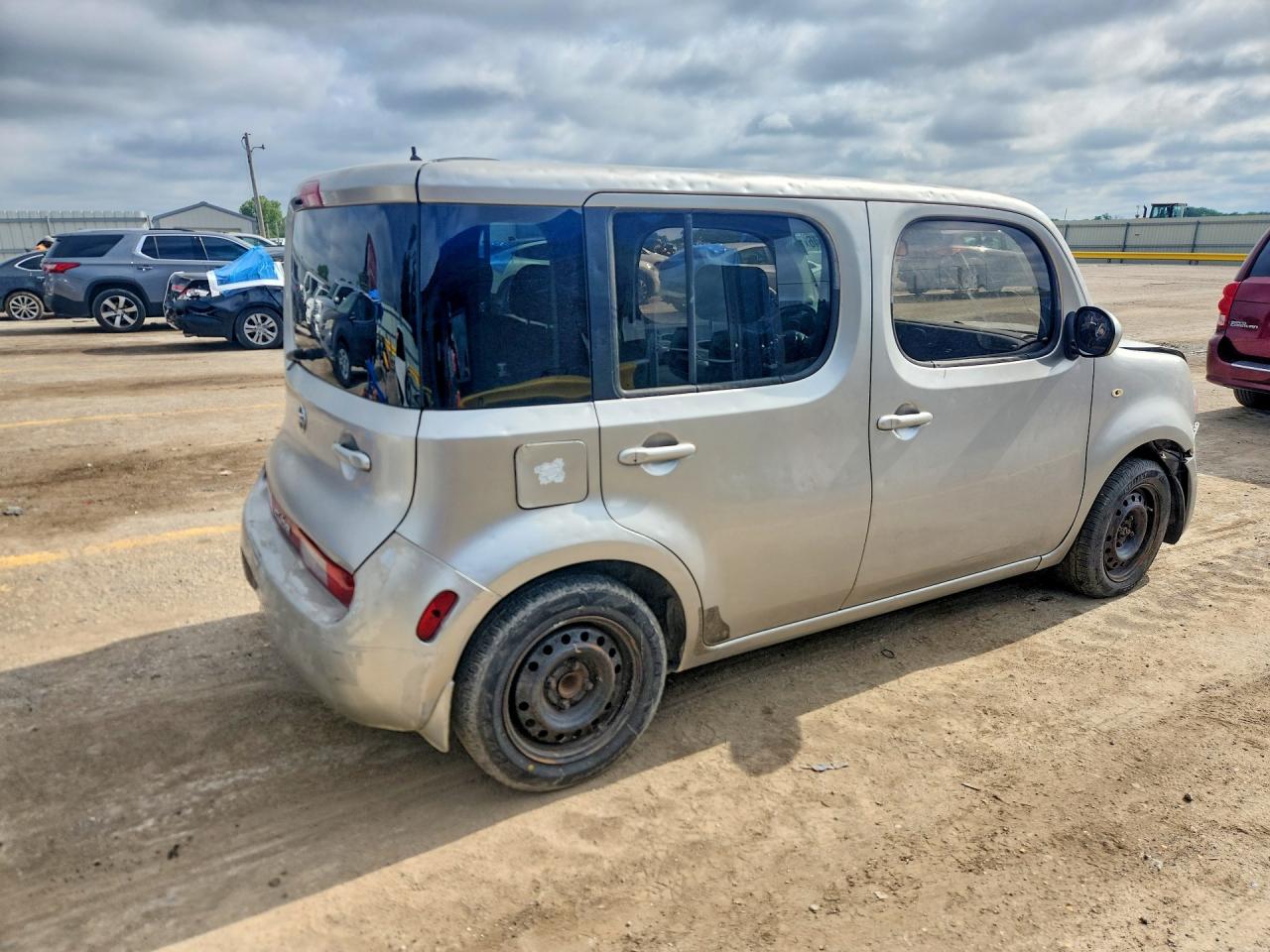 JN8AZ2KR5AT163524 · 2010 NISSAN CUBE · 3/12