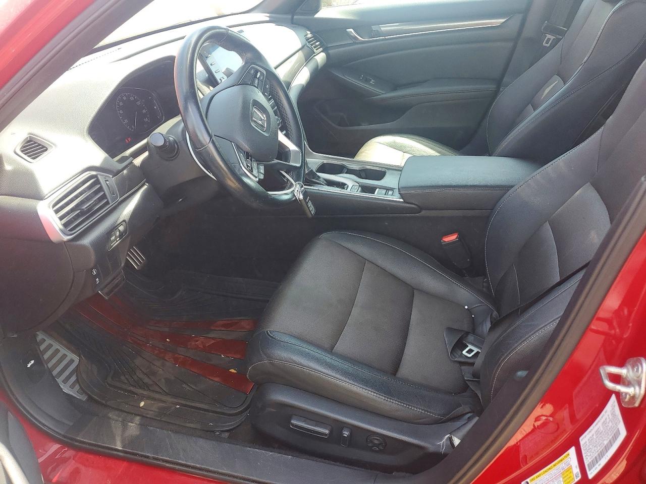 1HGCV1F34KA030235 · 2019 HONDA ACCORD · 7/12