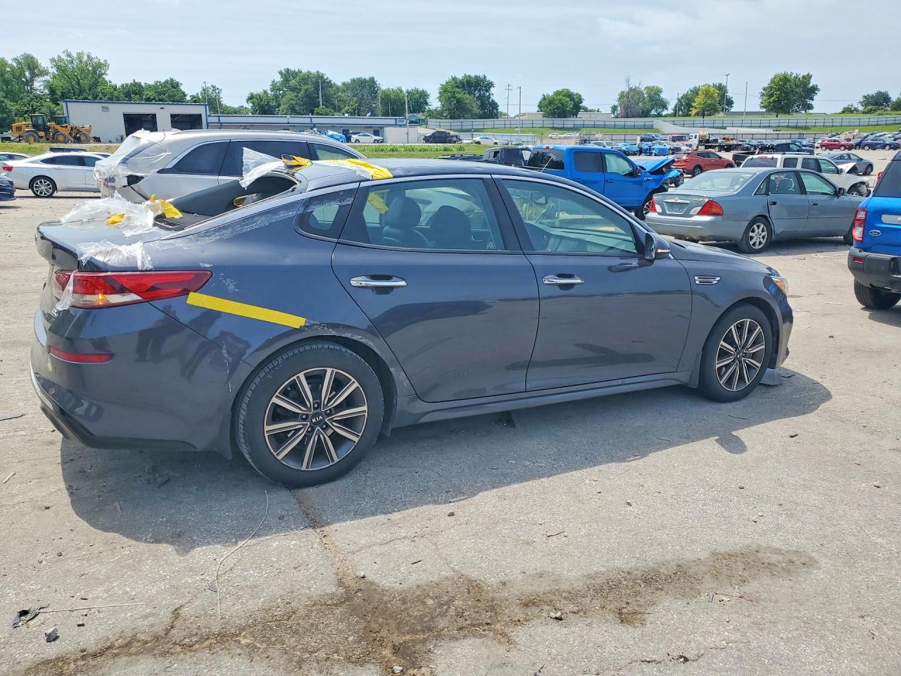 5XXGU4L12KG327807 · 2019 KIA OPTIMA · 3/12