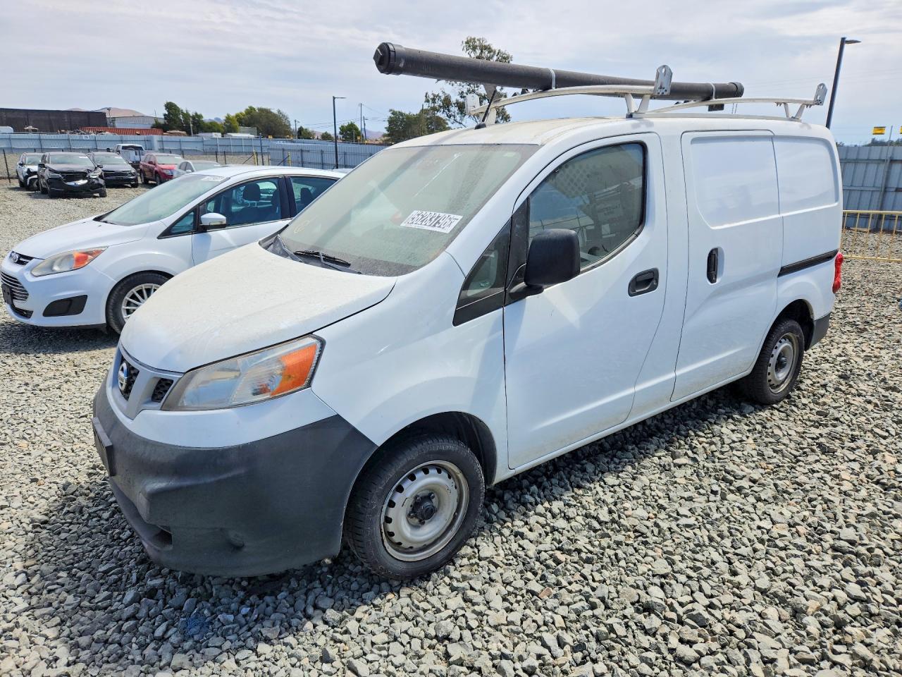 2017 NISSAN NV200