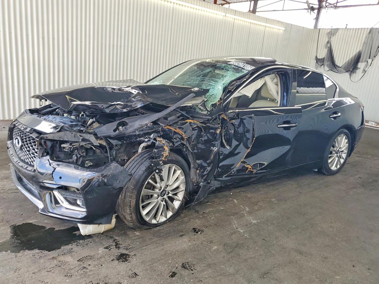 JN1EV7AP9JM359436 · 2018 INFINITI Q50