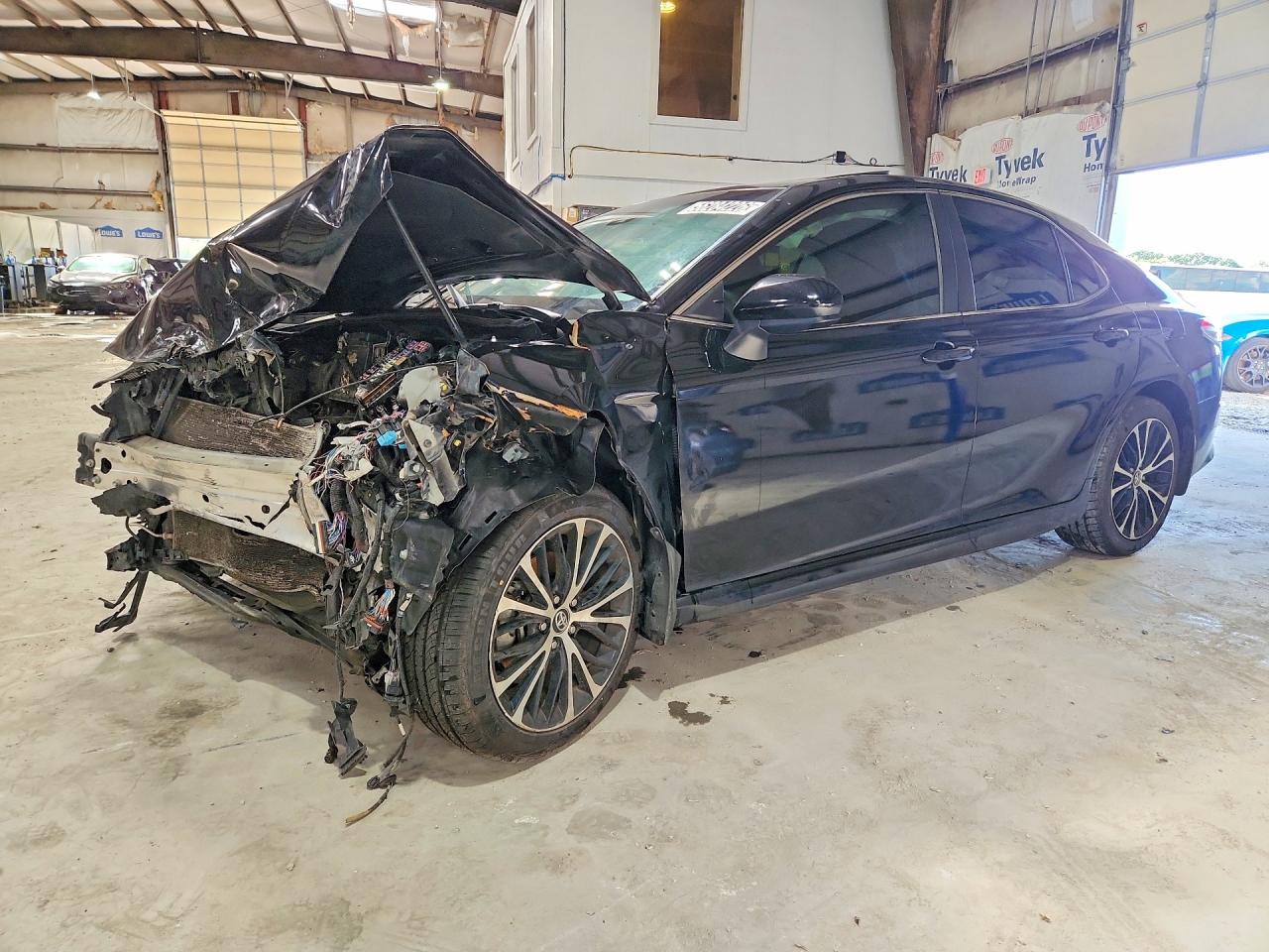 4T1G11AK1LU885402 · 2020 TOYOTA CAMRY