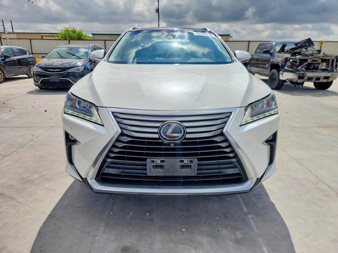 2T2ZZMCA6KC124836 · 2019 LEXUS RX 350 · 5/13