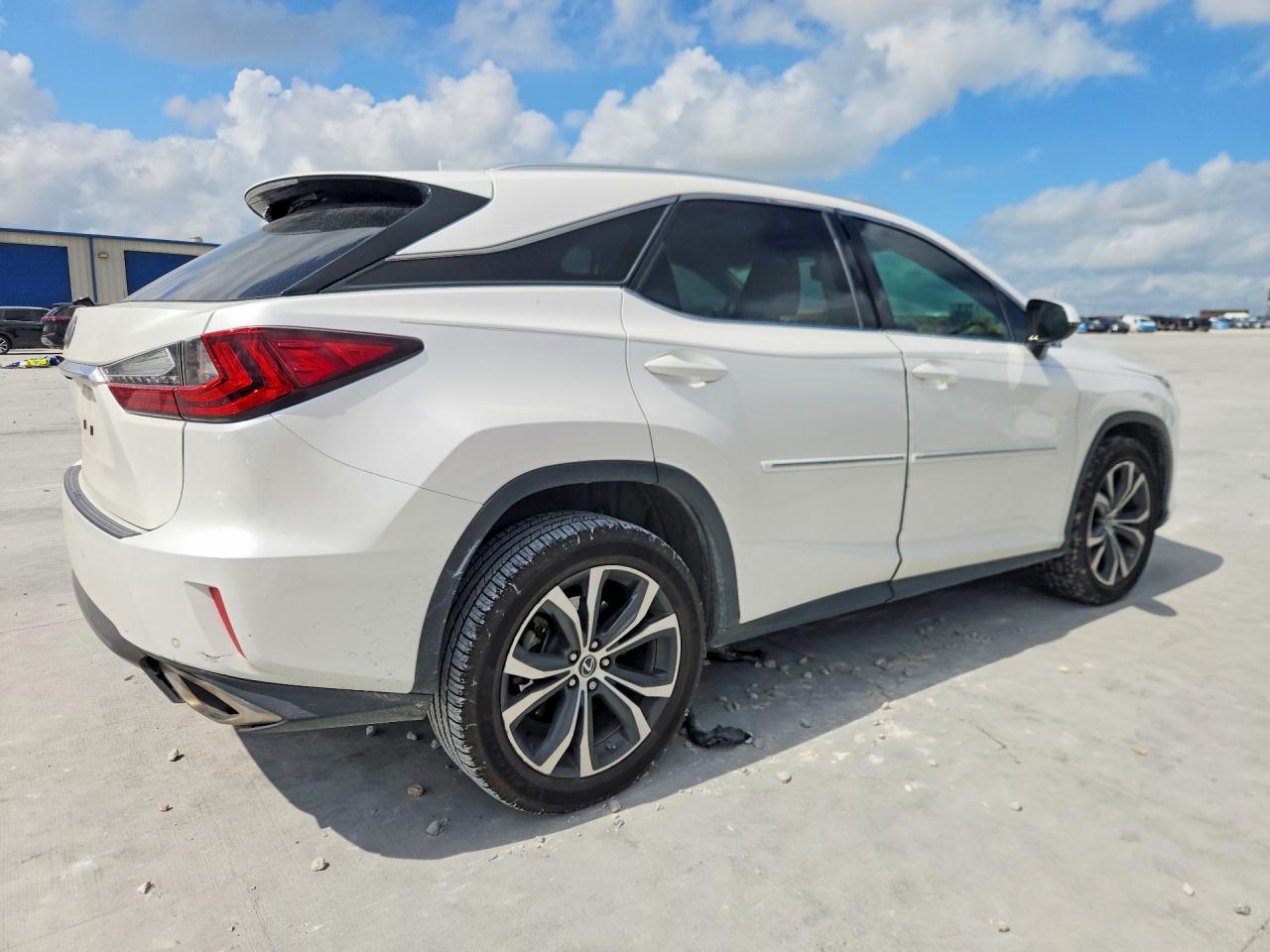 2T2ZZMCA6KC124836 · 2019 LEXUS RX 350 · 3/13
