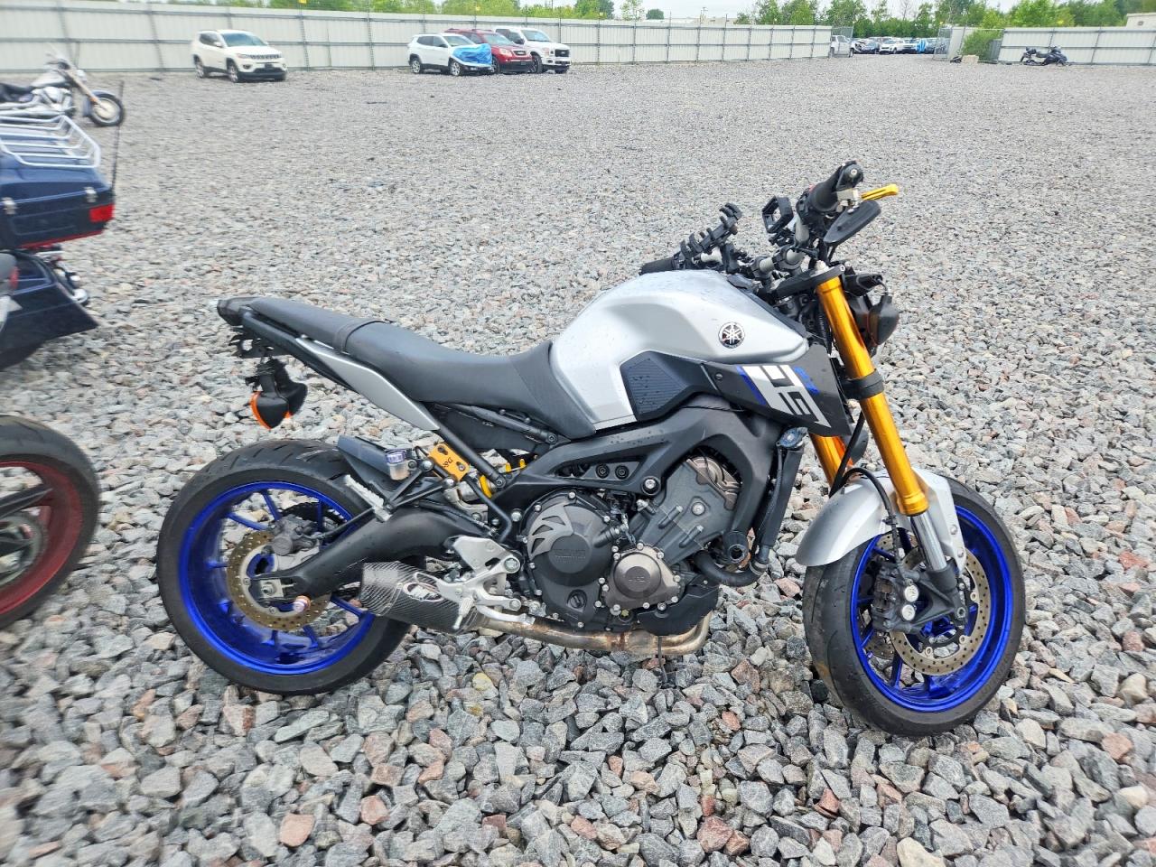 JYARN33E3FA006410 · 2015 YAMAHA FZ09