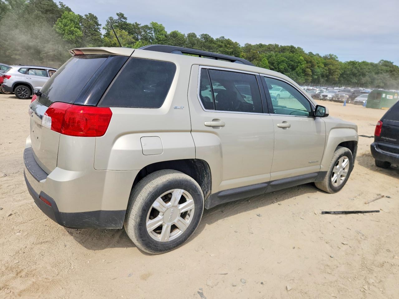 2GKALSEK7F6355088 · 2015 GMC TERRAIN · 3/13