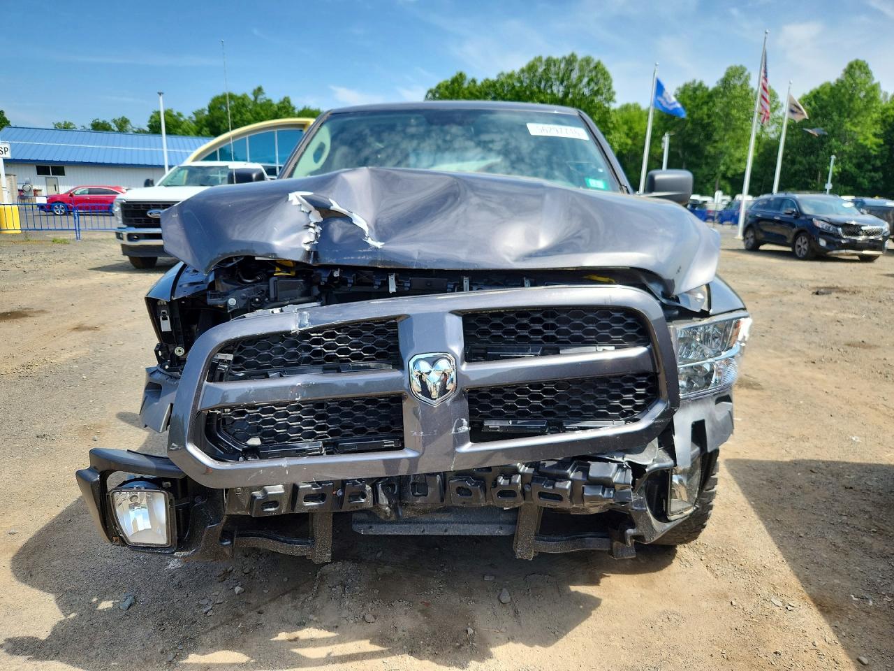 1C6RR7FTXKS542552 · 2019 RAM 1500 CLASSIC · 5/12