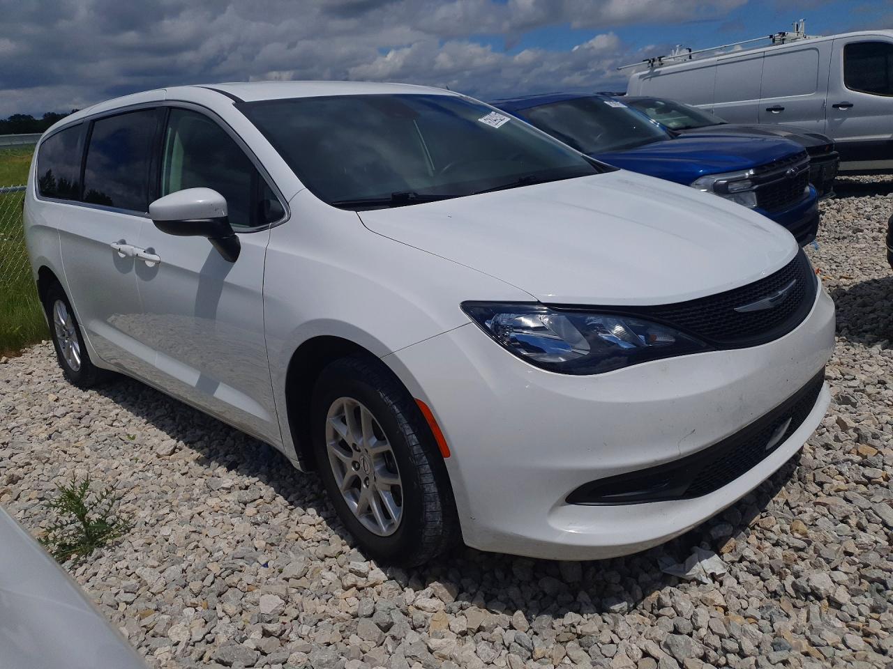 2C4RC1CG2PR537515 · 2023 CHRYSLER VOYAGER · 4/13
