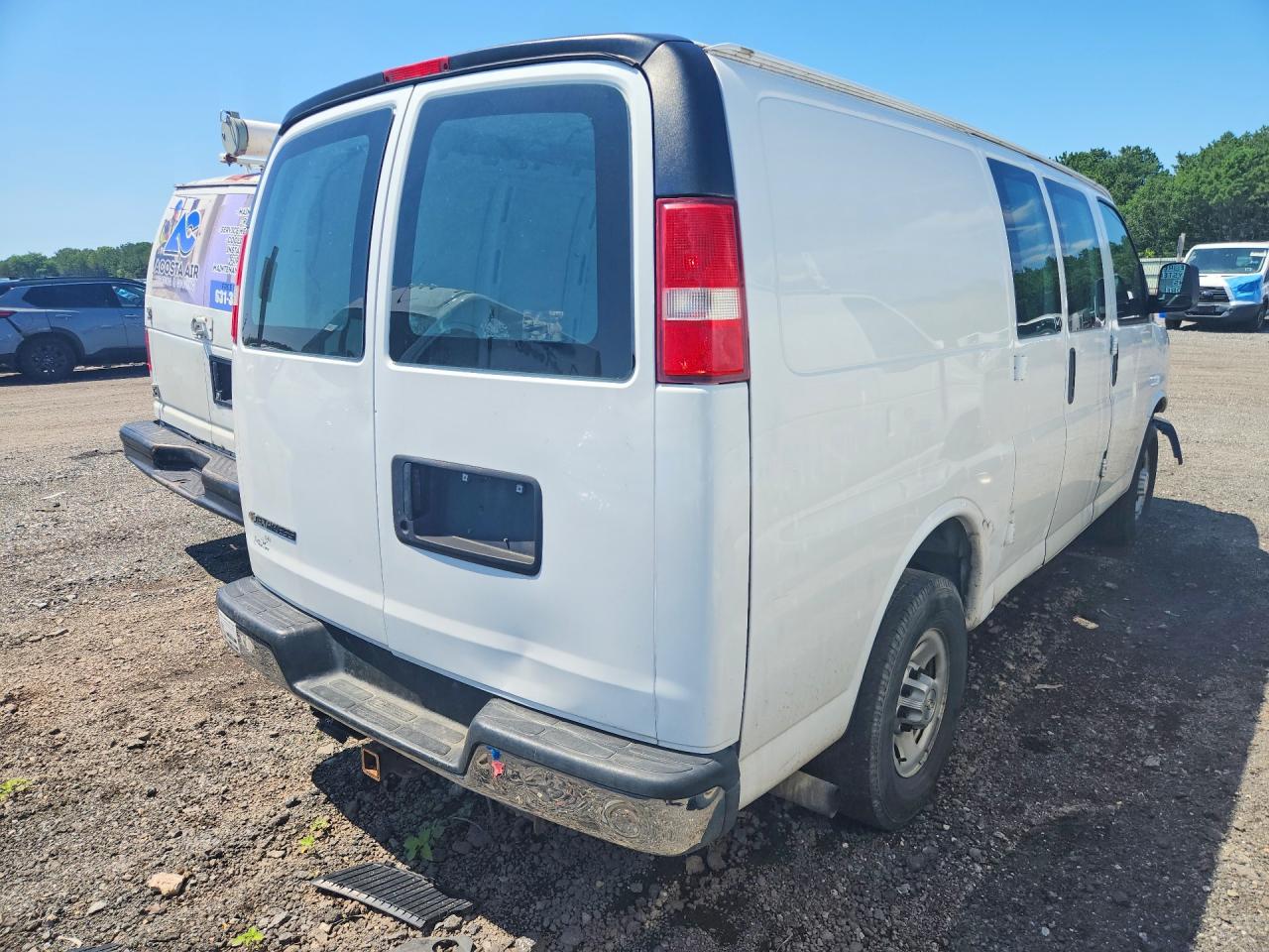 1FTYR2ZM2HKB12969 · 2017 FORD TRANSIT · 3/13