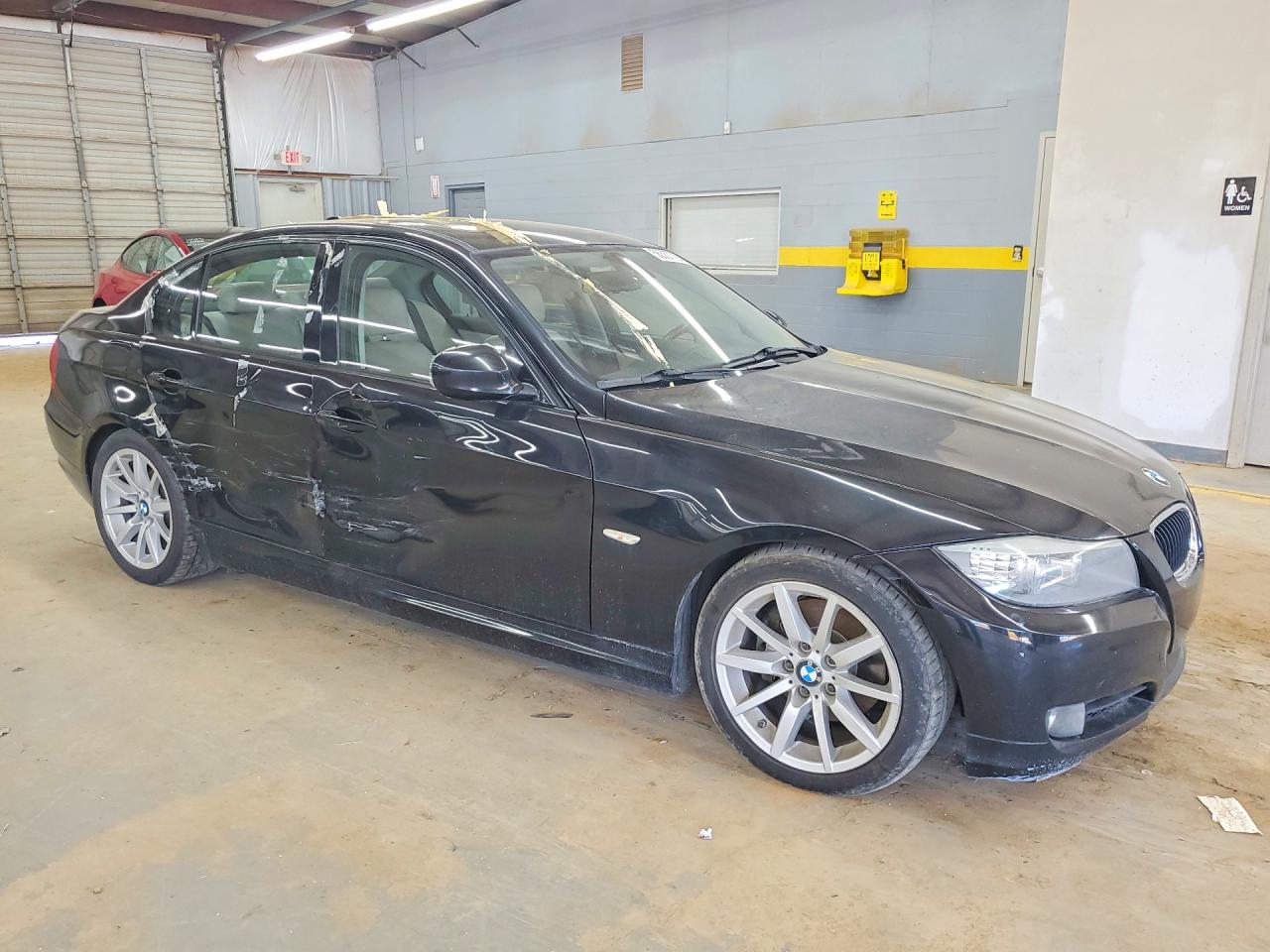 WBAPH7C56BE676897 · 2011 BMW 328 · 4/12