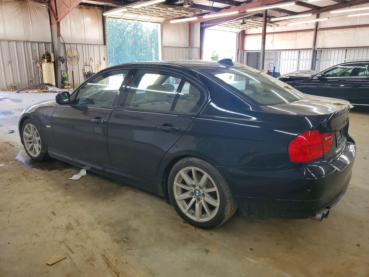 WBAPH7C56BE676897 · 2011 BMW 328 · 2/12