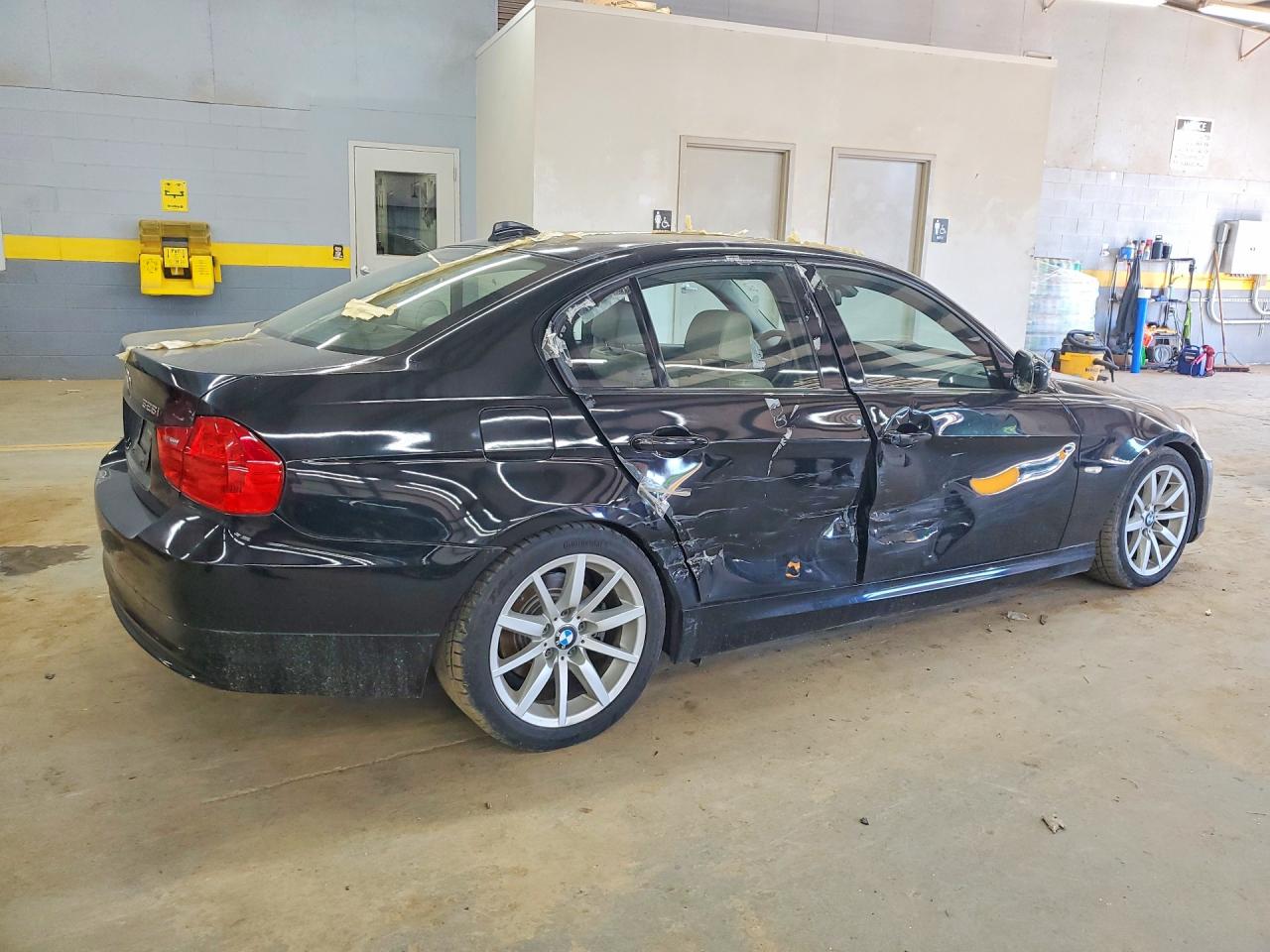 WBAPH7C56BE676897 · 2011 BMW 328 · 3/12