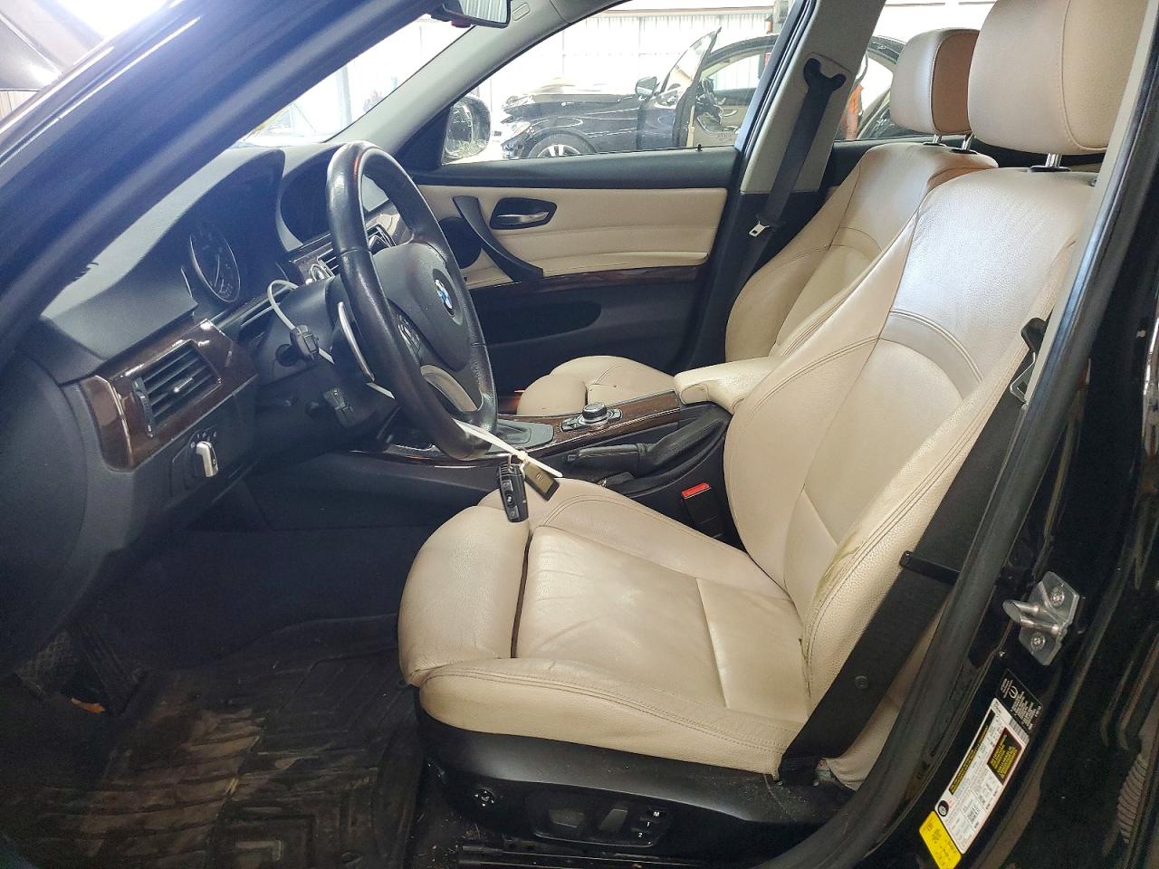 WBAPH7C56BE676897 · 2011 BMW 328 · 7/12