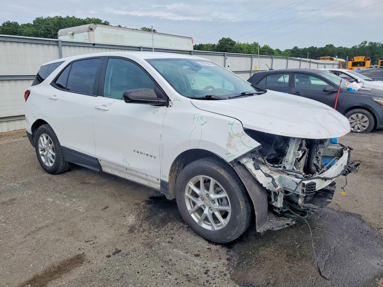 3GNAXSEV7NS159802 · 2022 CHEVROLET EQUINOX · 4/14