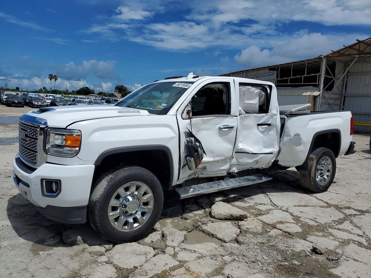 1GT12SEY0KF187586 · 2019 GMC SIERRA