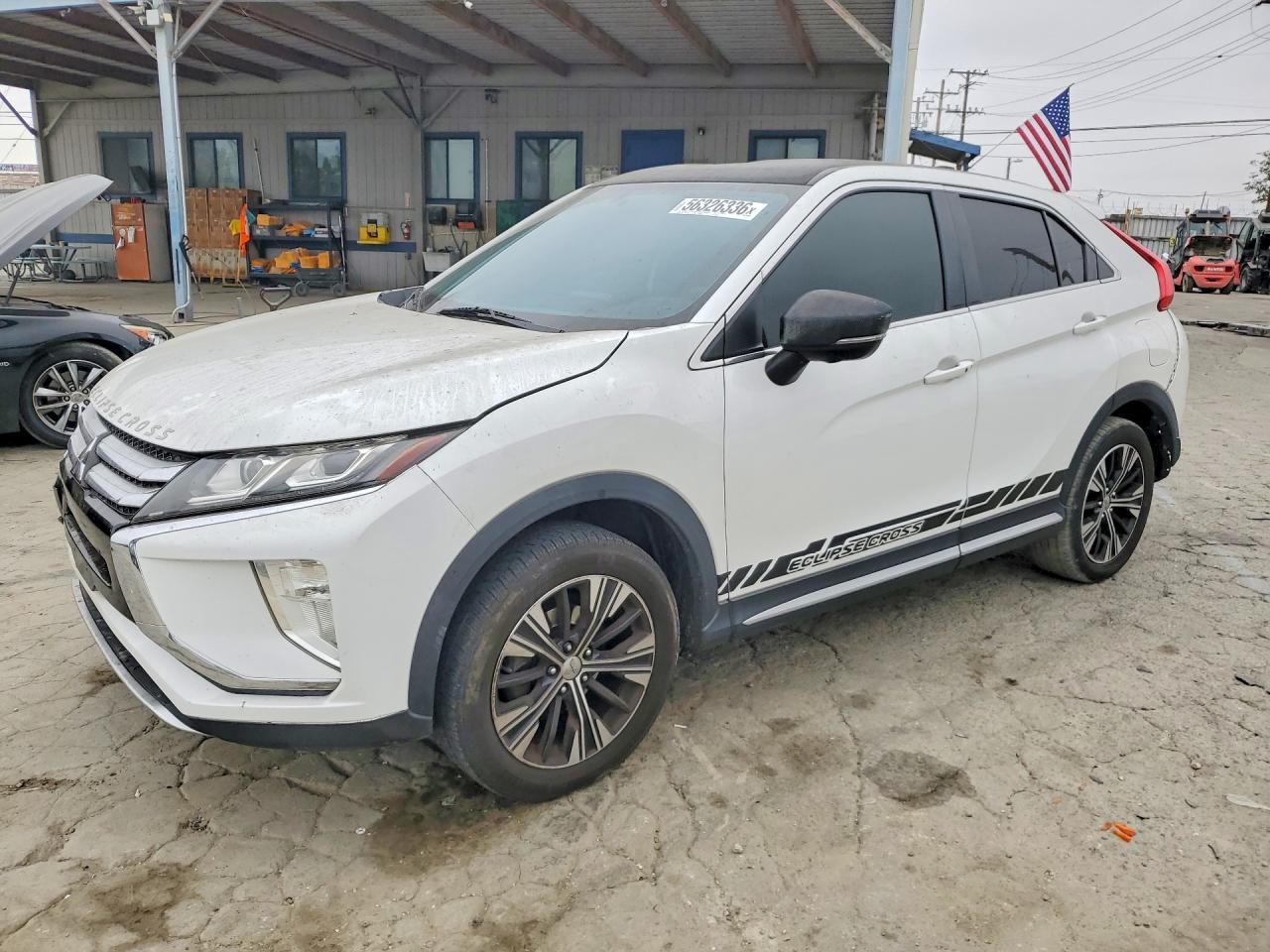 JA4AT5AAXJZ044952 · 2018 MITSUBISHI ECLIPSE CROSS