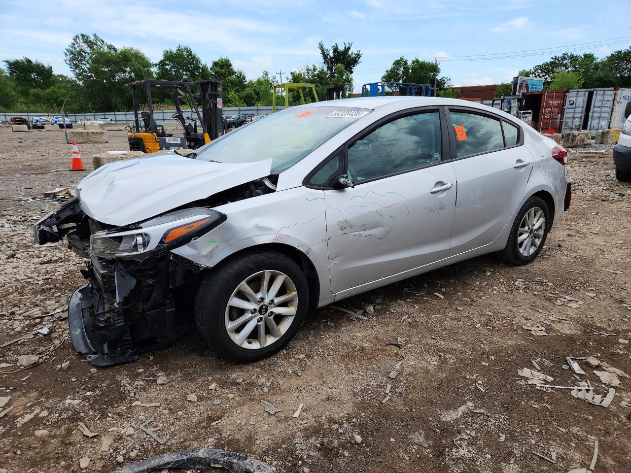 3KPFL4A7XHE147658 · 2017 KIA FORTE