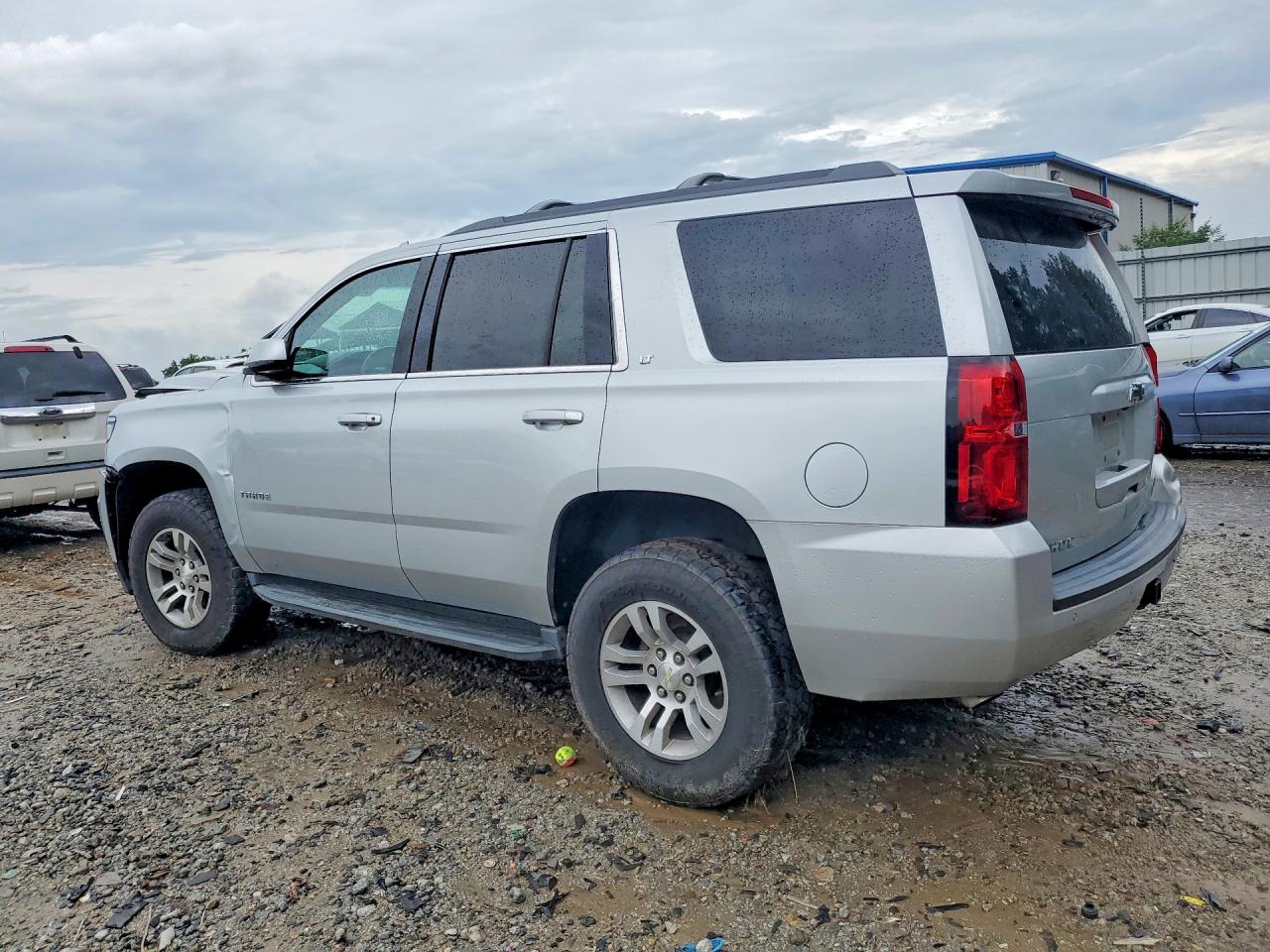 1GNSKBKC6HR169590 · 2017 CHEVROLET TAHOE · 2/13
