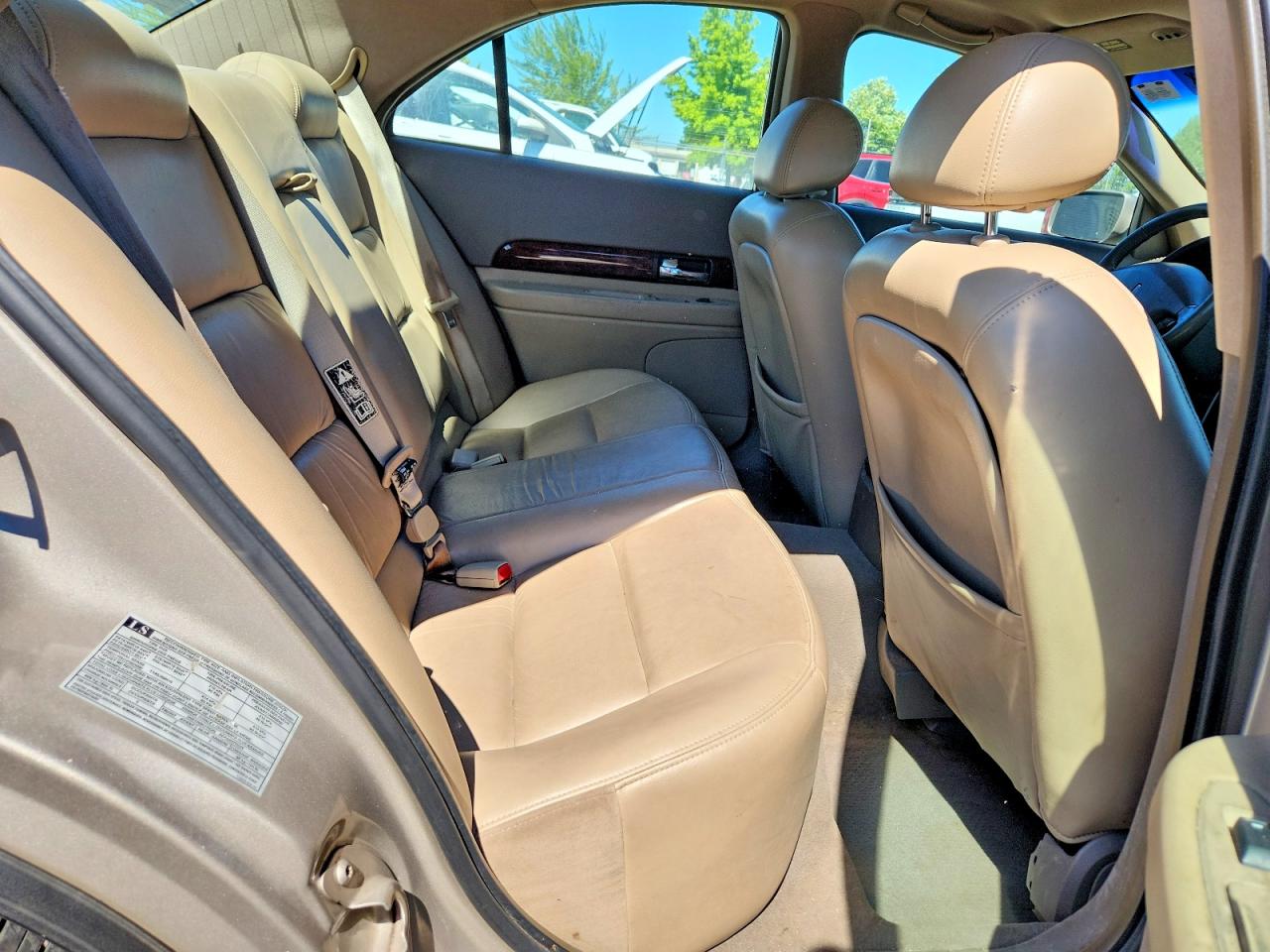 1LNHM87A0YY904864 · 2000 LINCOLN LS · 10/12