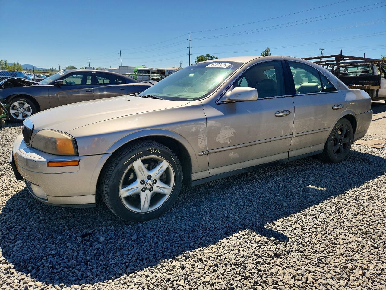 1LNHM87A0YY904864 · 2000 LINCOLN LS