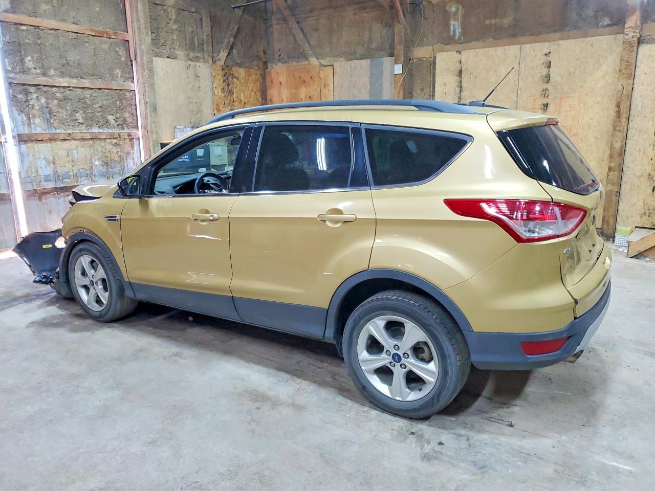 1FMCU9GX2FUB30478 · 2015 FORD ESCAPE · 2/14