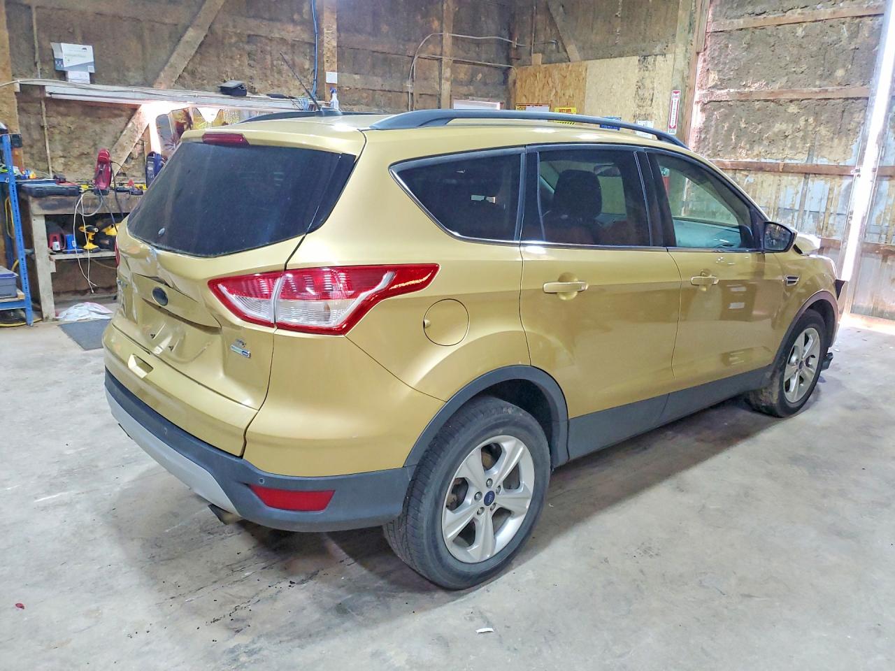 1FMCU9GX2FUB30478 · 2015 FORD ESCAPE · 3/14