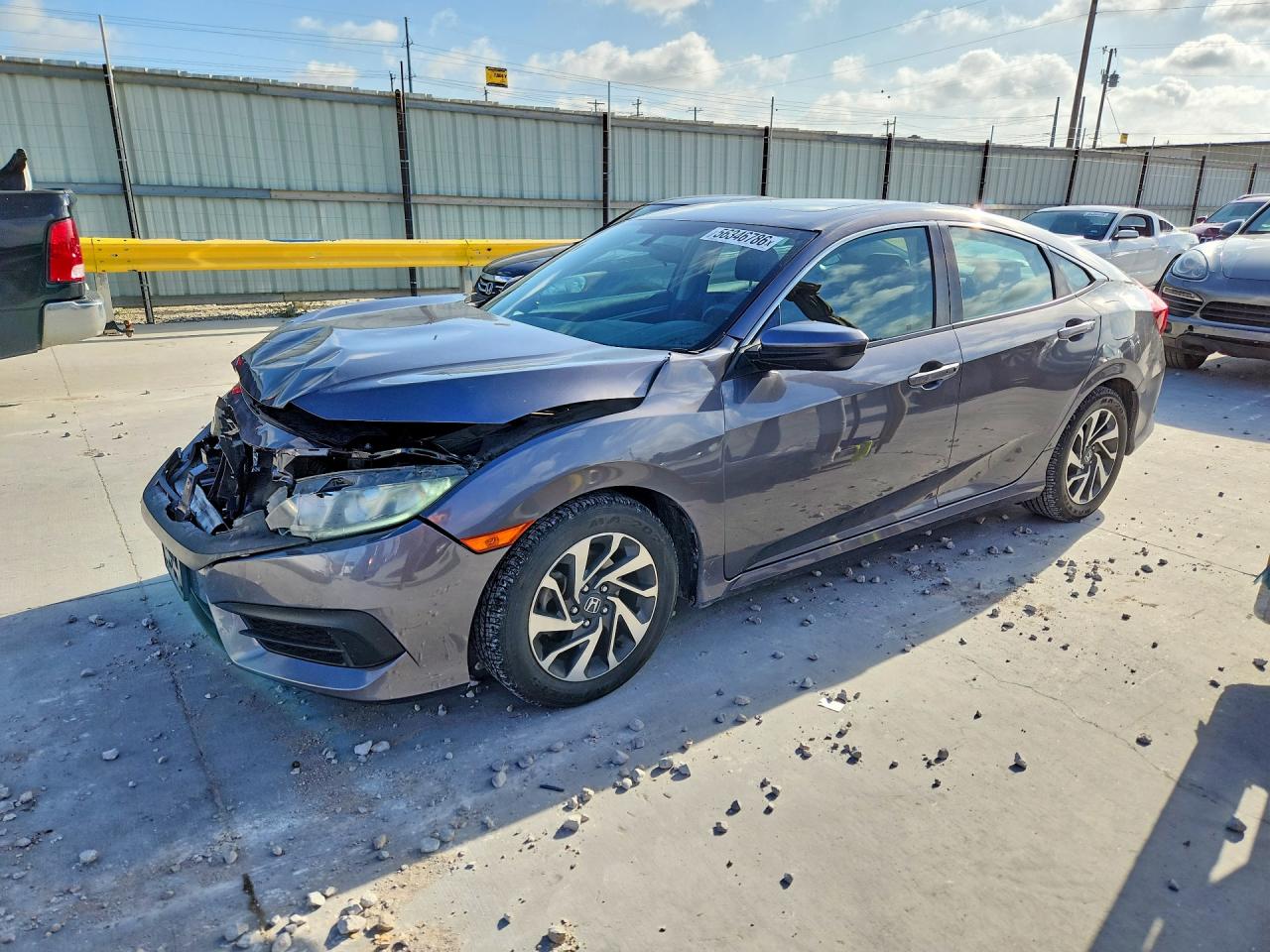 2HGFC2F7XJH544392 · 2018 HONDA CIVIC