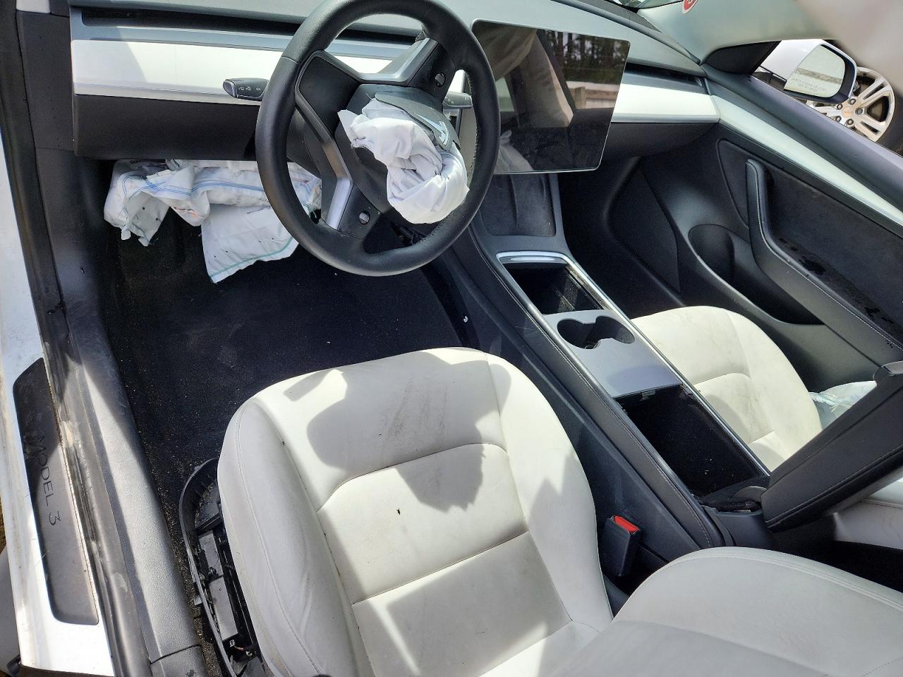 5YJ3E1EC4MF033243 · 2021 TESLA MODEL 3 · 8/12
