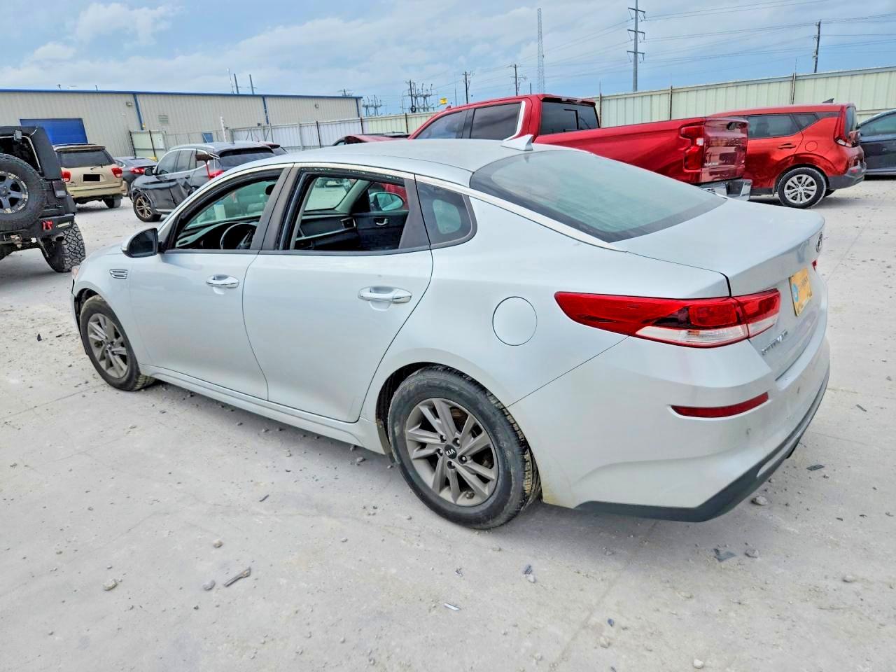 5XXGT4L32KG350279 · 2019 KIA OPTIMA · 2/12