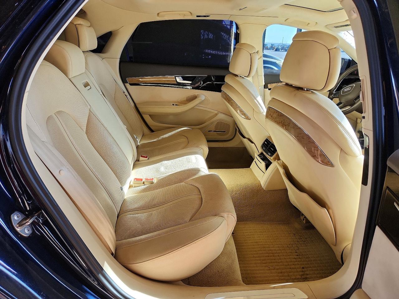 WAURVAFD4CN032530 · 2012 AUDI A8 · 10/12
