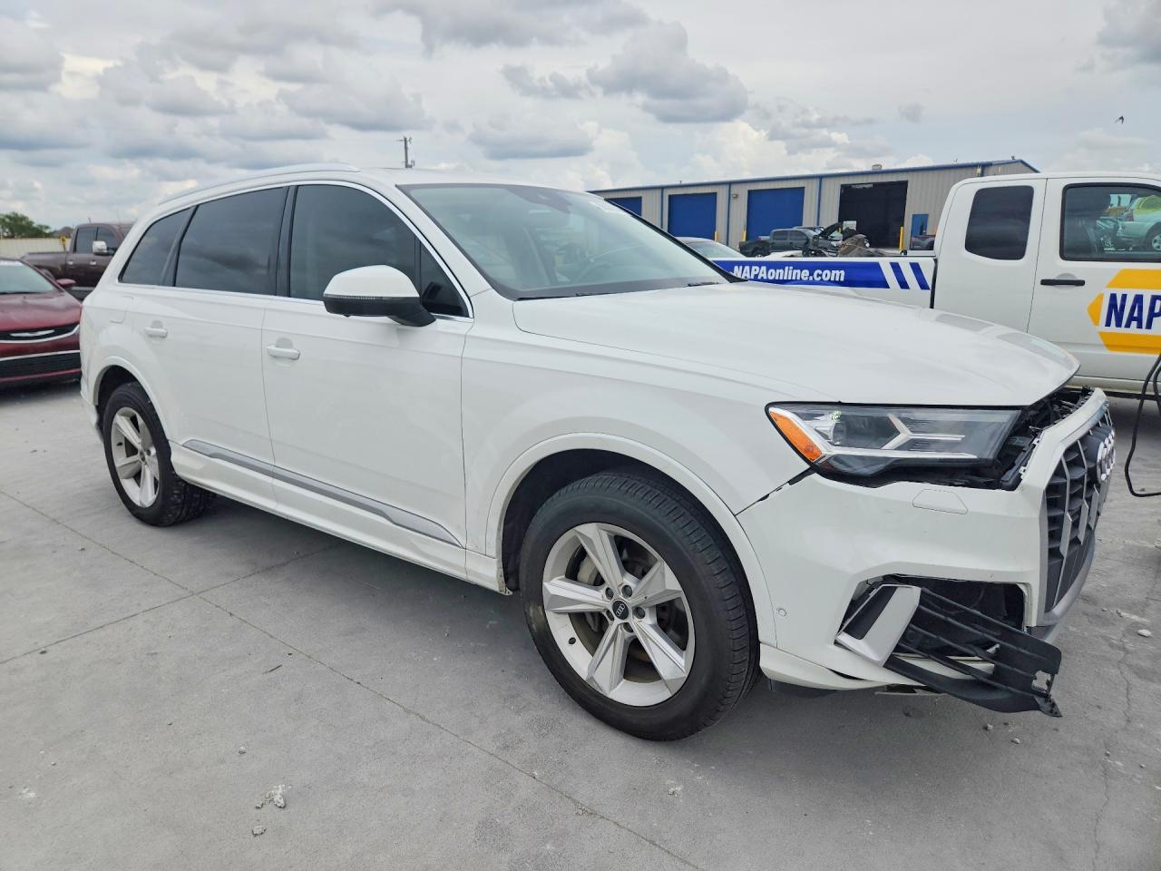 WA1AXAF79MD033114 · 2021 AUDI Q7 · 4/14