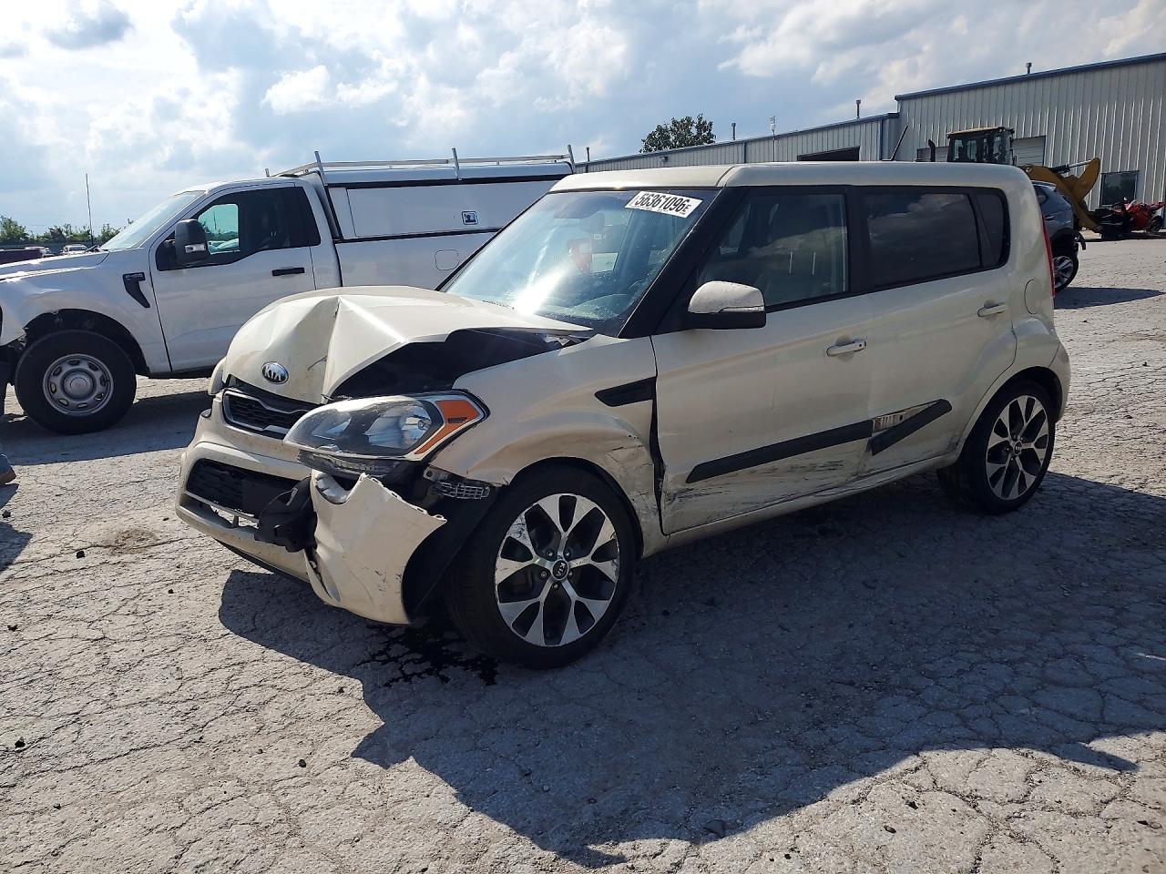 KNDJT2A6XD7498456 · 2013 KIA SOUL