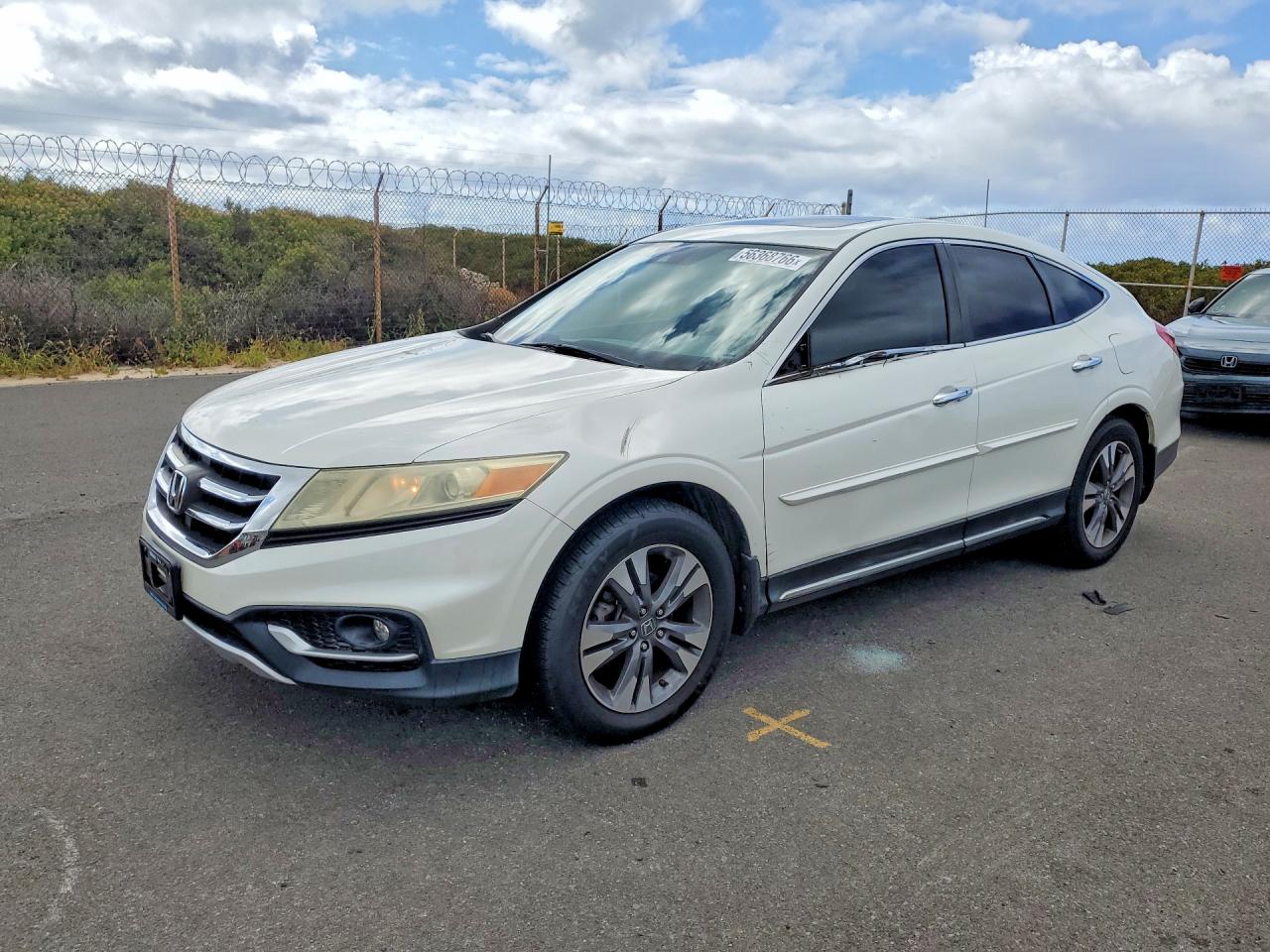 5J6TF1H51FL000155 · 2015 HONDA CROSSTOUR