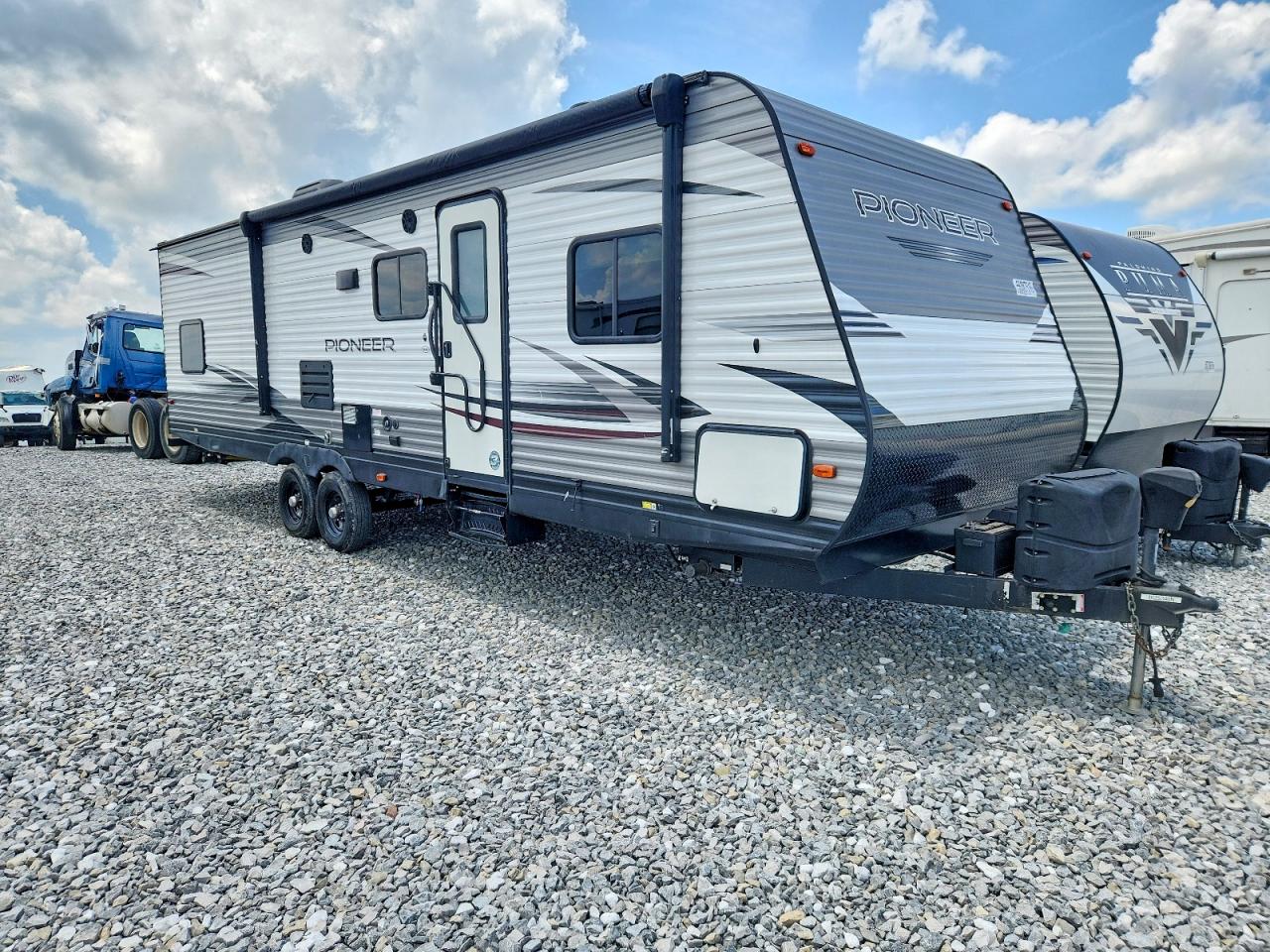 5SFPB3527KE413976 · 2019 HEARTLAND PIONEER