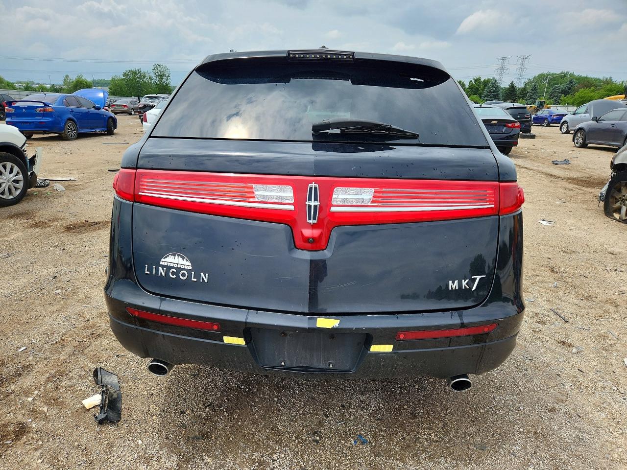 2LMHJ5AT0KBL03805 · 2019 LINCOLN MKT · 6/13