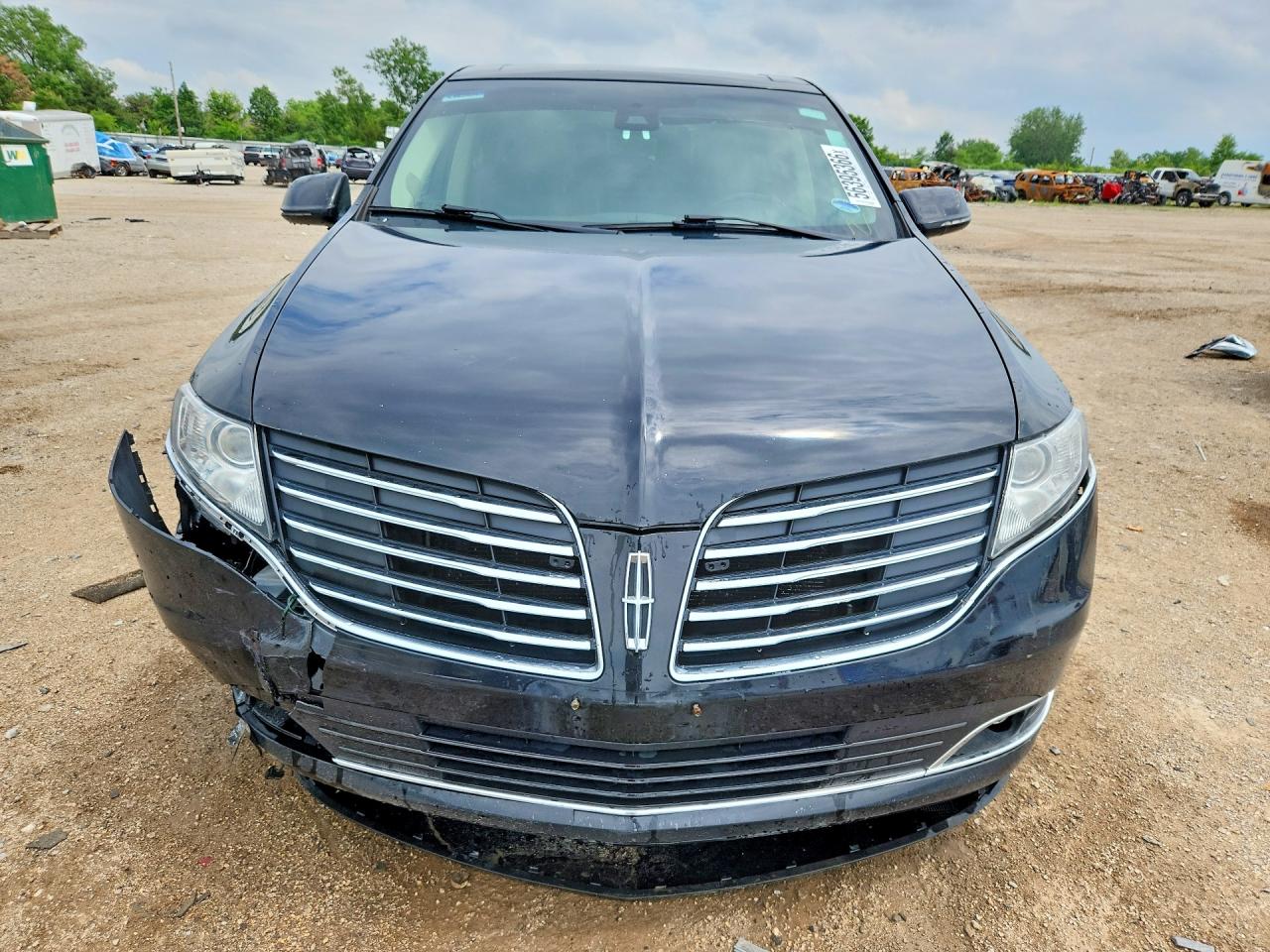 2LMHJ5AT0KBL03805 · 2019 LINCOLN MKT · 5/13