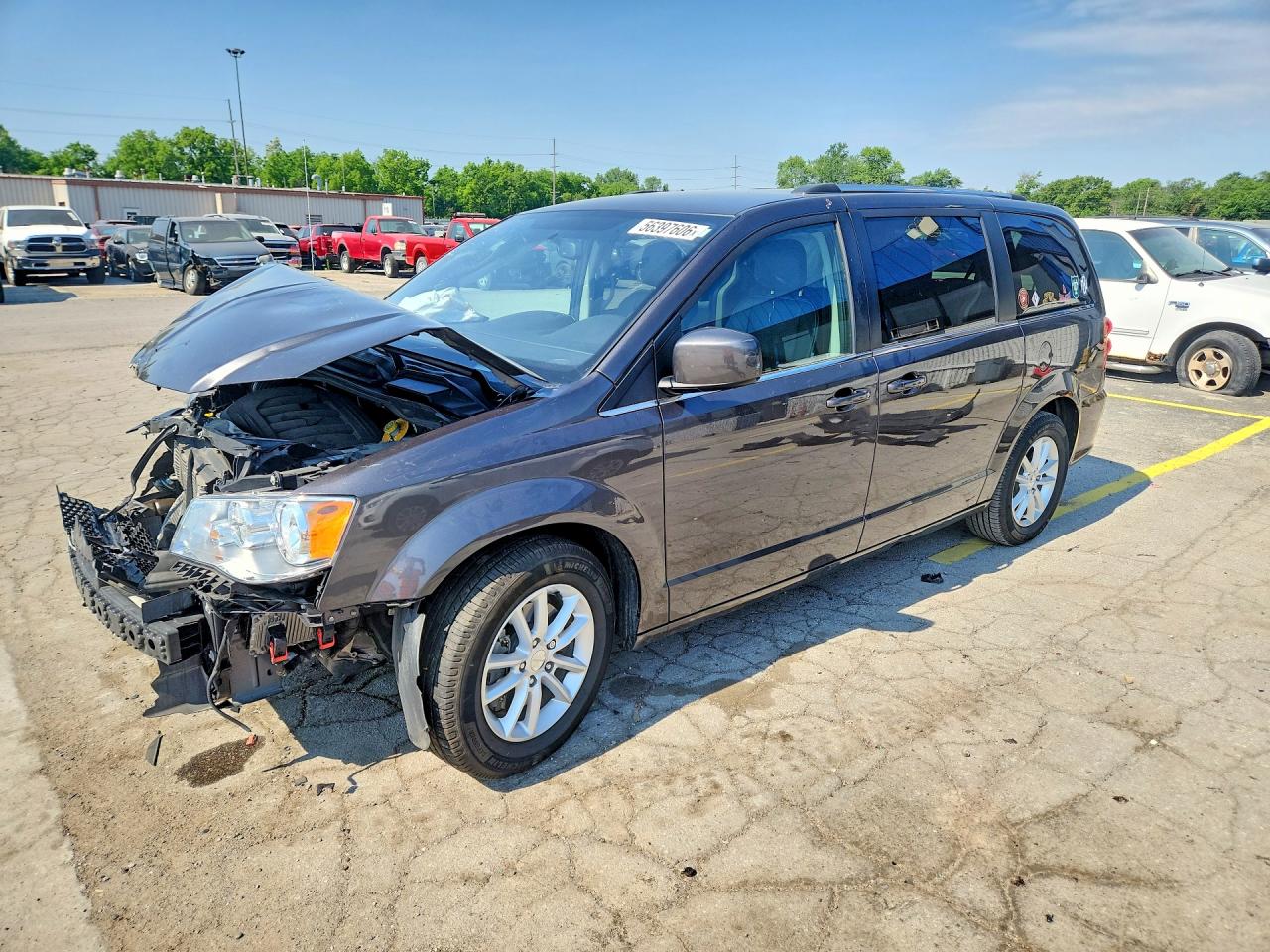 2C4RDGCG3JR177565 · 2018 DODGE CARAVAN